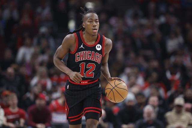 单场8次失误！亚当斯：我要做好反思 控制失误