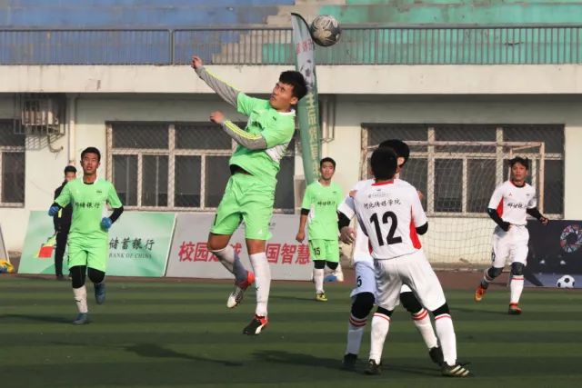 拒绝翻盘！詹姆斯季后赛生涯取得2-0领先后 系列赛保持25胜0负