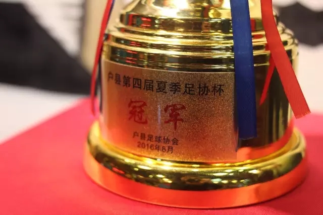 西甲-莱万建功罗克连场破门 巴塞罗那3-1阿拉维斯